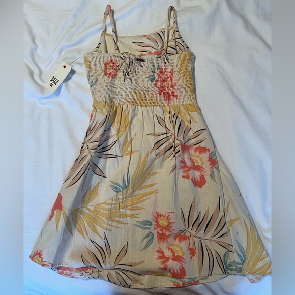 Billabong spaghetti strap tropical dress. - Picture 2 of 3